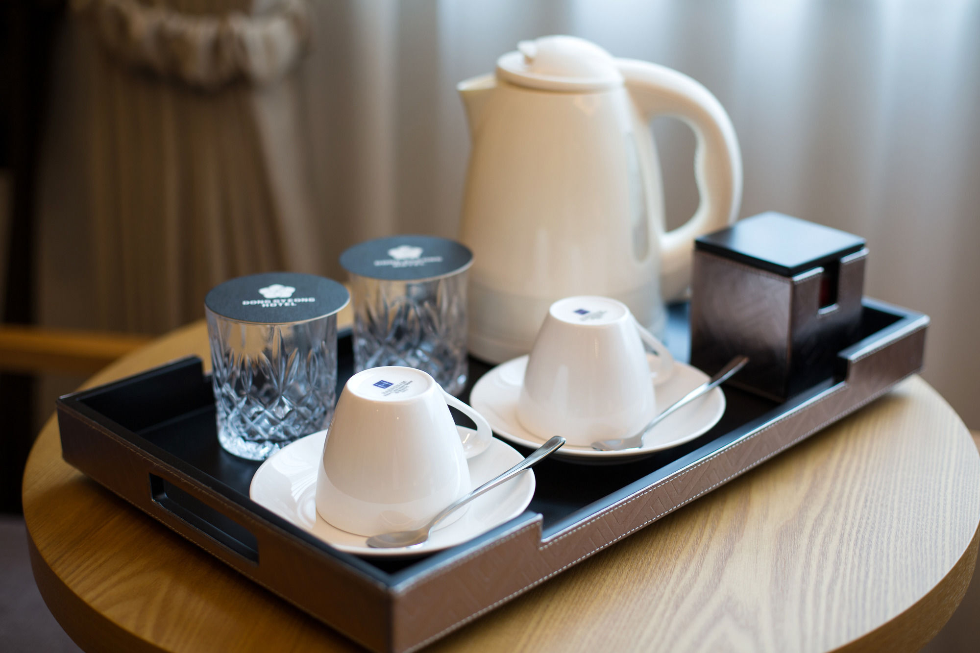Dong Gyeong Hotel Тхоньен Екстериор снимка