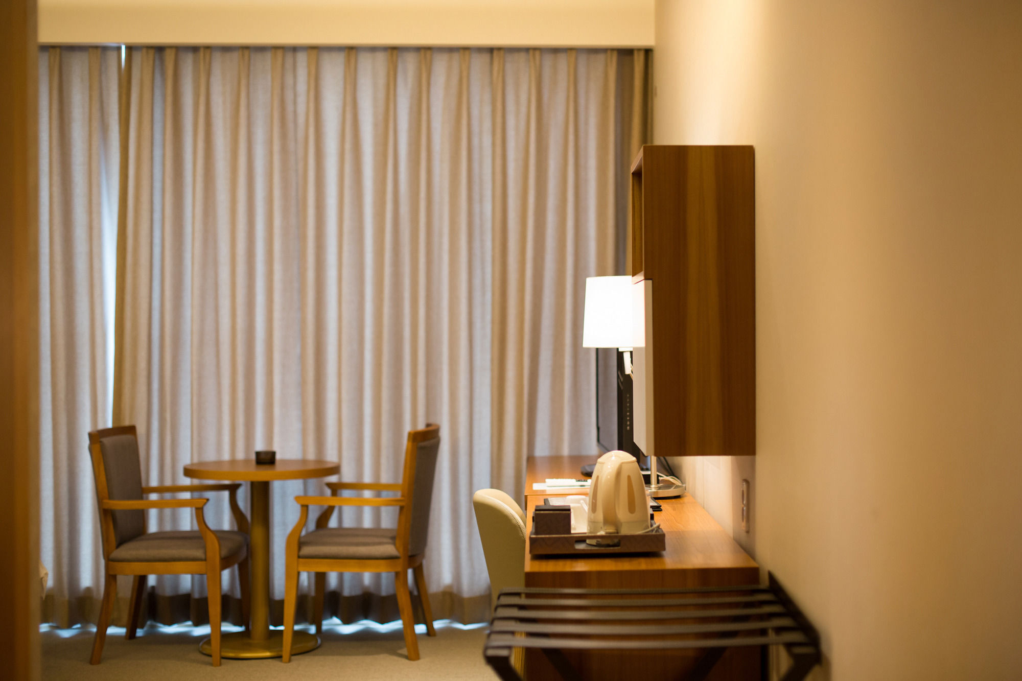 Dong Gyeong Hotel Тхоньен Екстериор снимка